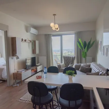 Modern Retreat Elegant 11 Apt דירה