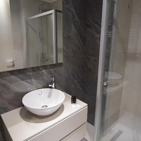 Apartment Modern Retreat Elegant 11 Apt
